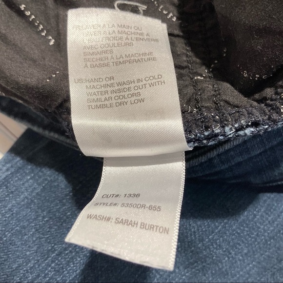 ARTICLES OF SOCIETY Sz 30  Skinny Mid-Rise Sarah Burton Wash Jeans - Picture 9 of 10